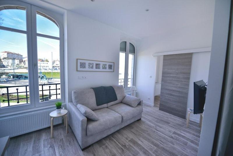 Appartment Les Suites Du Parc Безансон Экстерьер фото