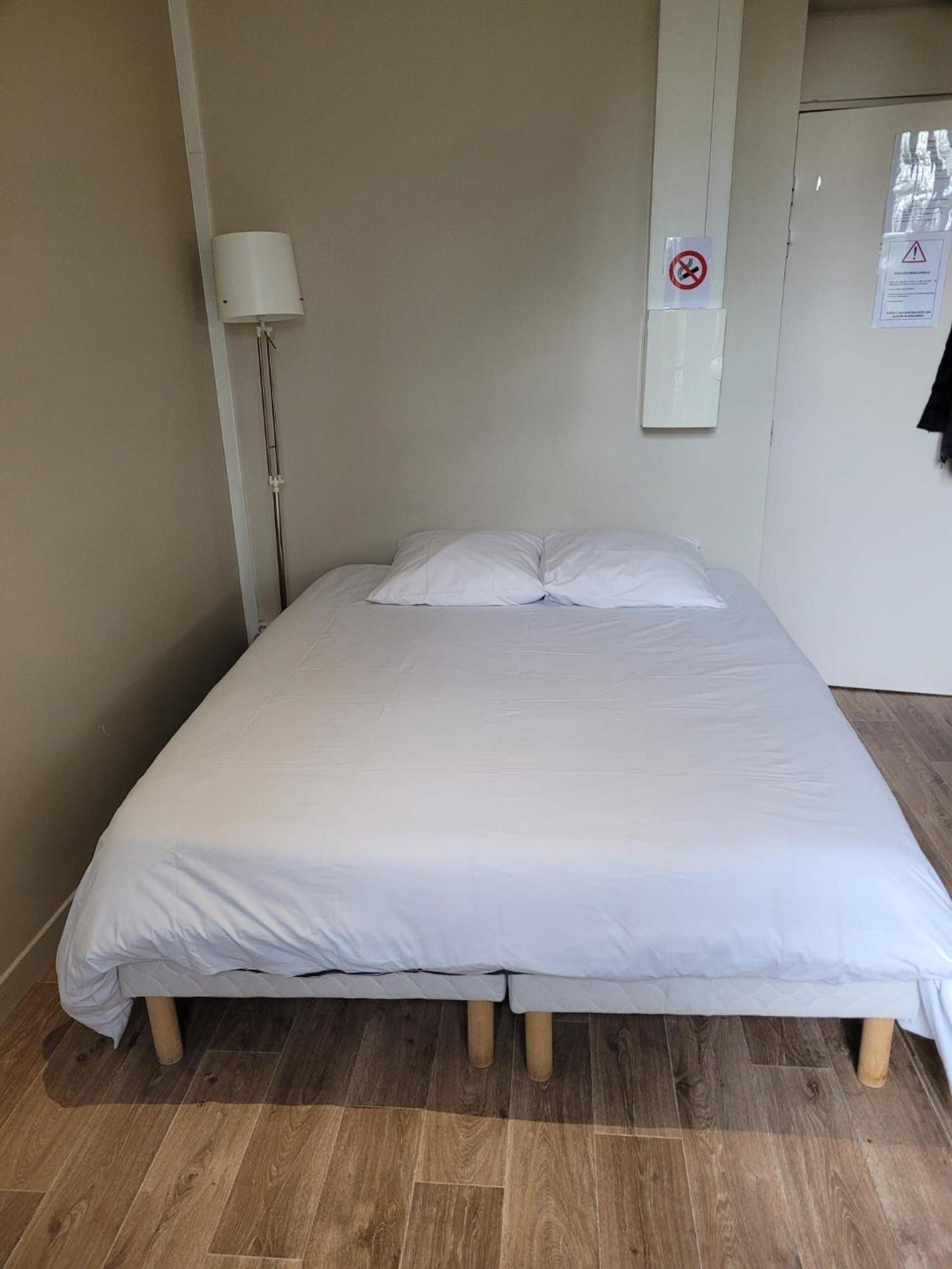Appartment Les Suites Du Parc Безансон Номер фото