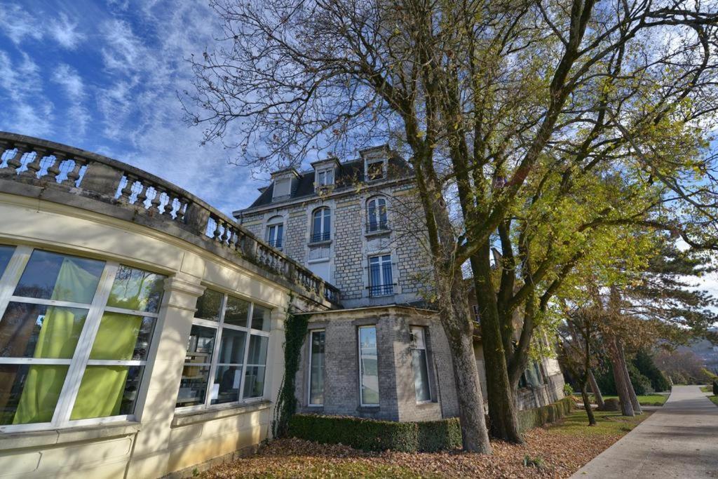 Appartment Les Suites Du Parc Безансон Экстерьер фото